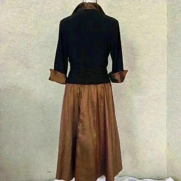 ELIZA J BLACK FIT & FLARE Cuff 3/4 Sleeves V Neck Ruched Waist Sz 14P - Picture 4 of 15